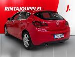 Opel Astra 2011 Punainen