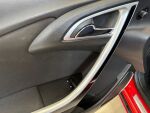 Opel Astra 2011 Punainen