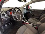 Opel Astra 2011 Punainen
