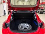 Opel Astra 2011 Punainen