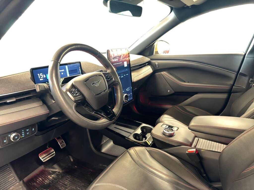 Ford Mustang Mach-E 2022 Rapid Red