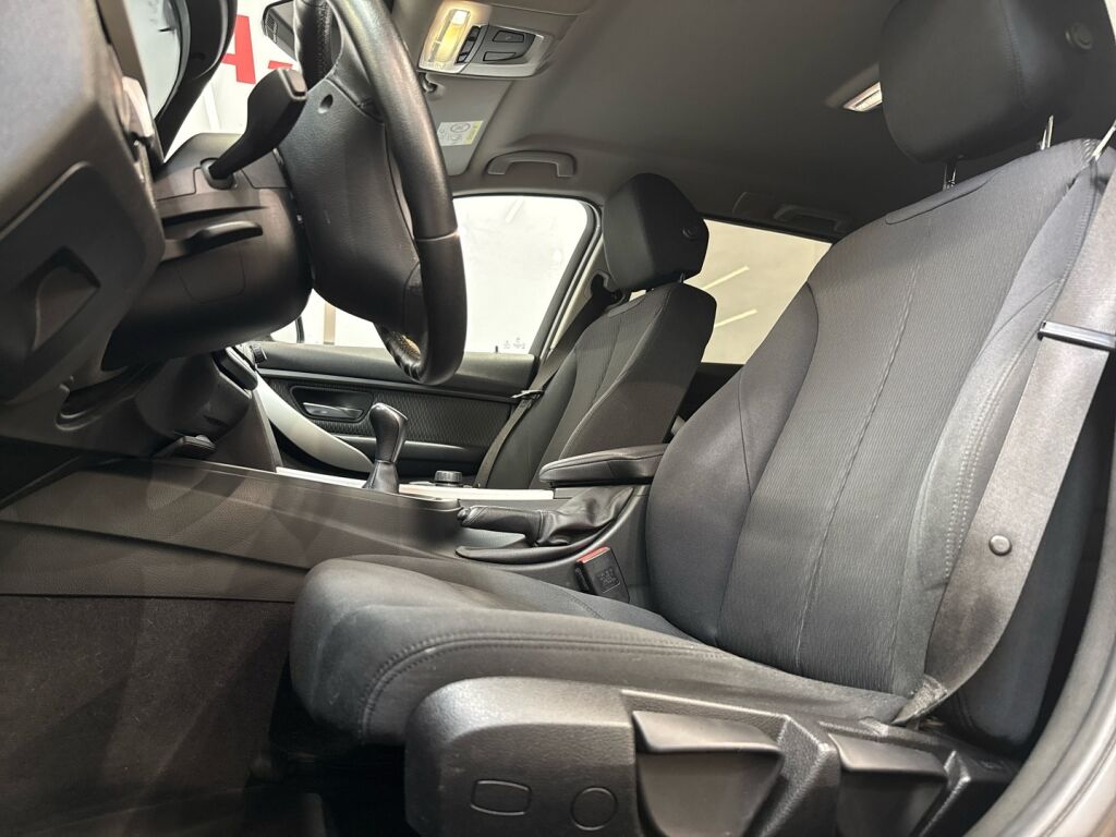 BMW 316 2014 Ruskea (beige)