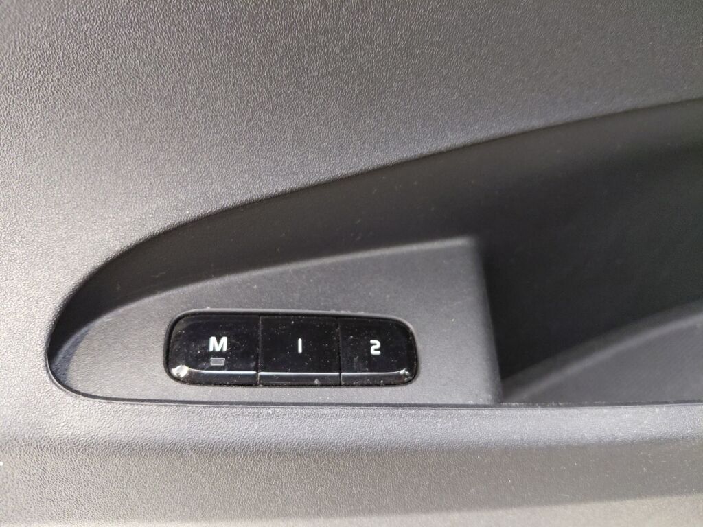 Polestar 2 2022 Harmaa