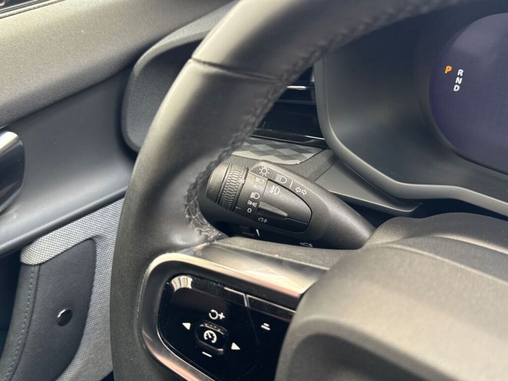 Polestar 2 2022 Harmaa