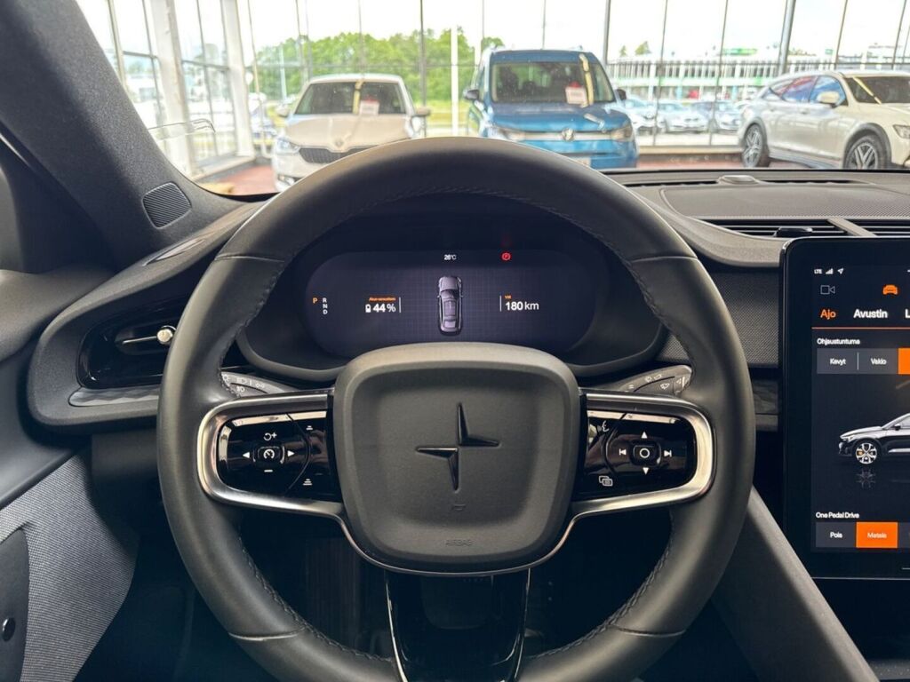 Polestar 2 2022 Harmaa