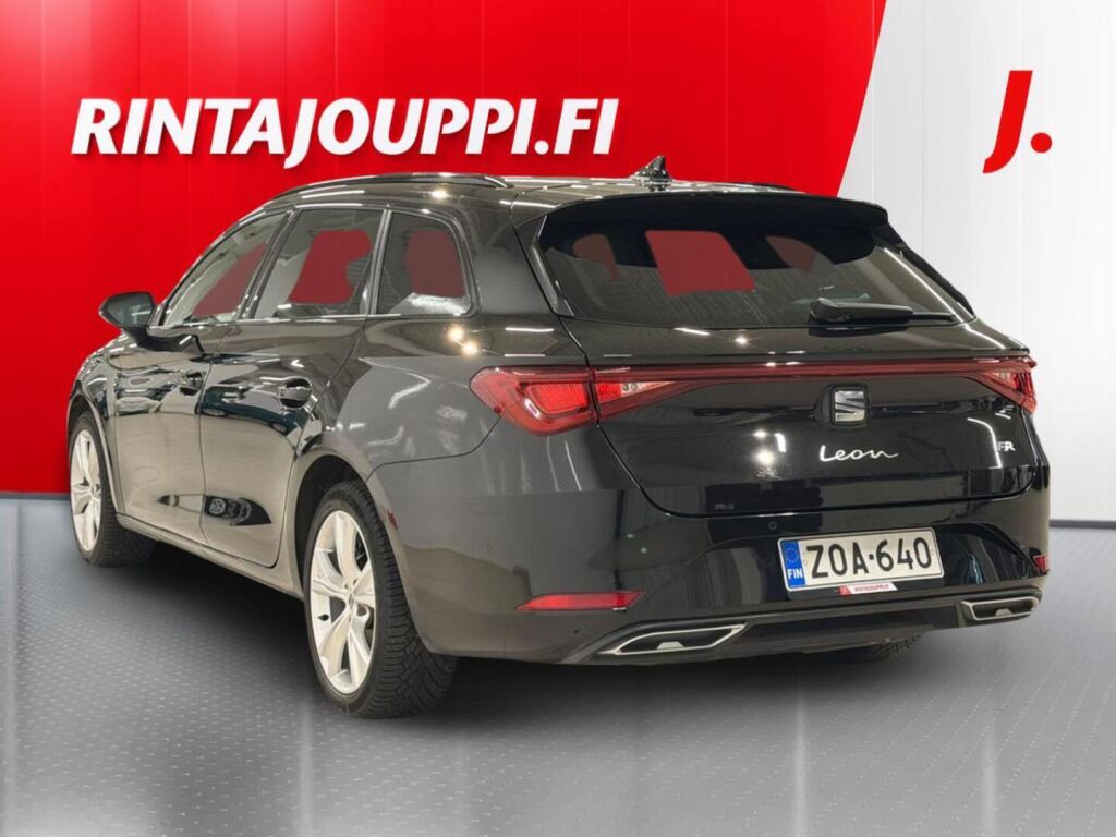Seat Leon Sportstourer 2022 Musta