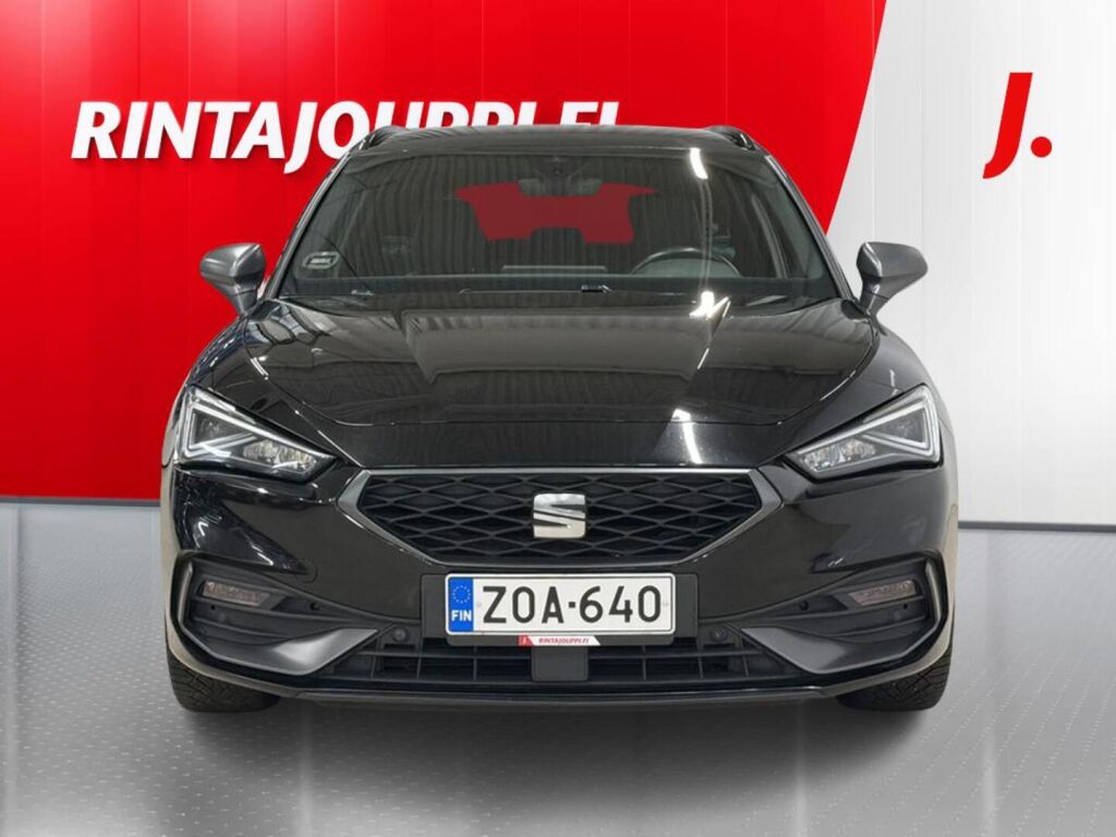 Seat Leon Sportstourer 2022 Musta