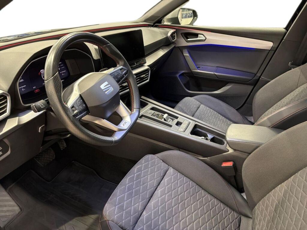 Seat Leon Sportstourer 2022 Musta