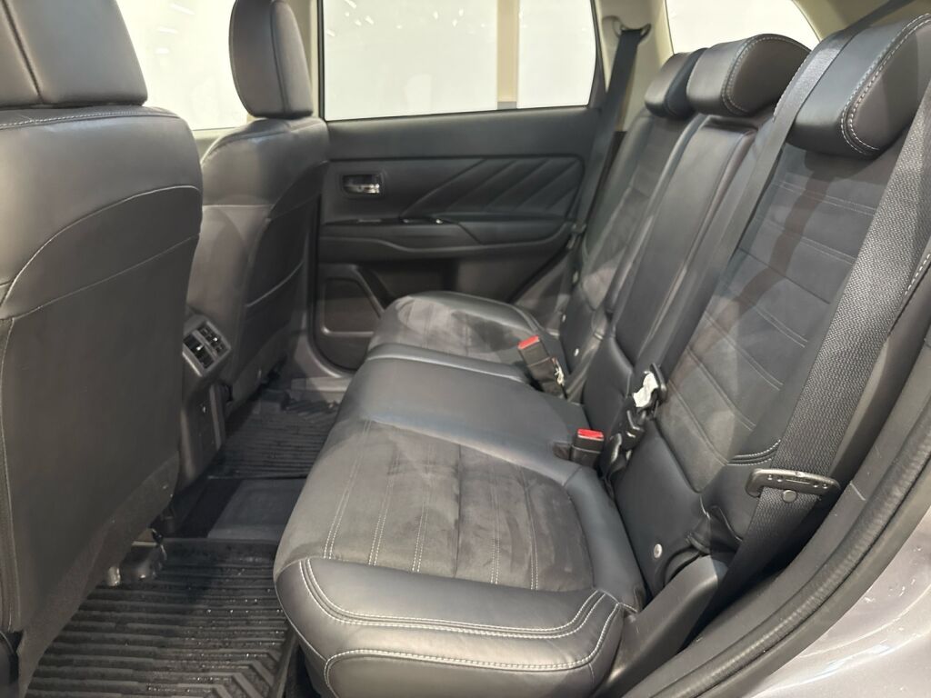 Mitsubishi Outlander PHEV 2019 