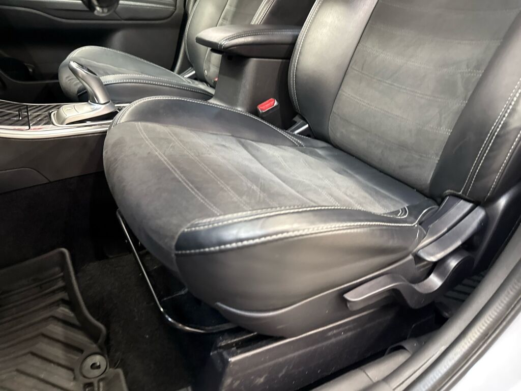 Mitsubishi Outlander PHEV 2019 