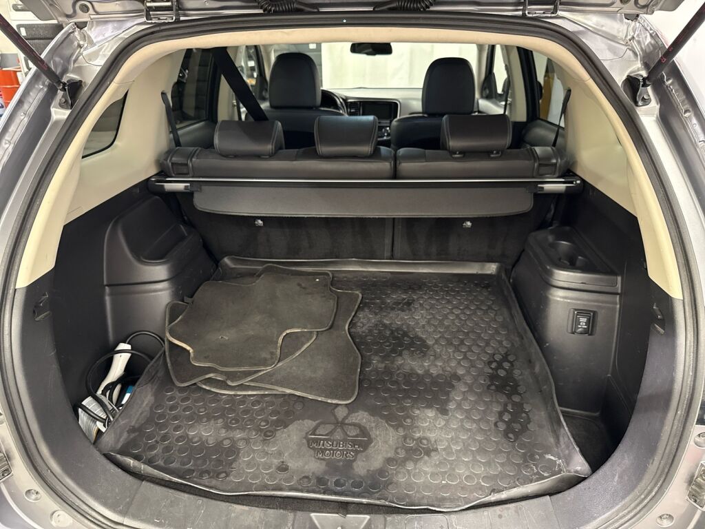 Mitsubishi Outlander PHEV 2019 