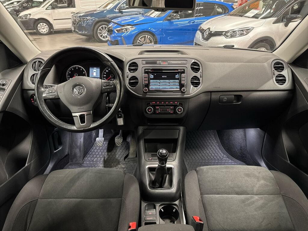 Volkswagen Tiguan 2012 Ruskea (beige)