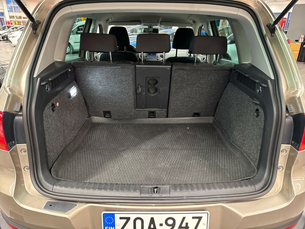 Volkswagen Tiguan 2012 Ruskea (beige)
