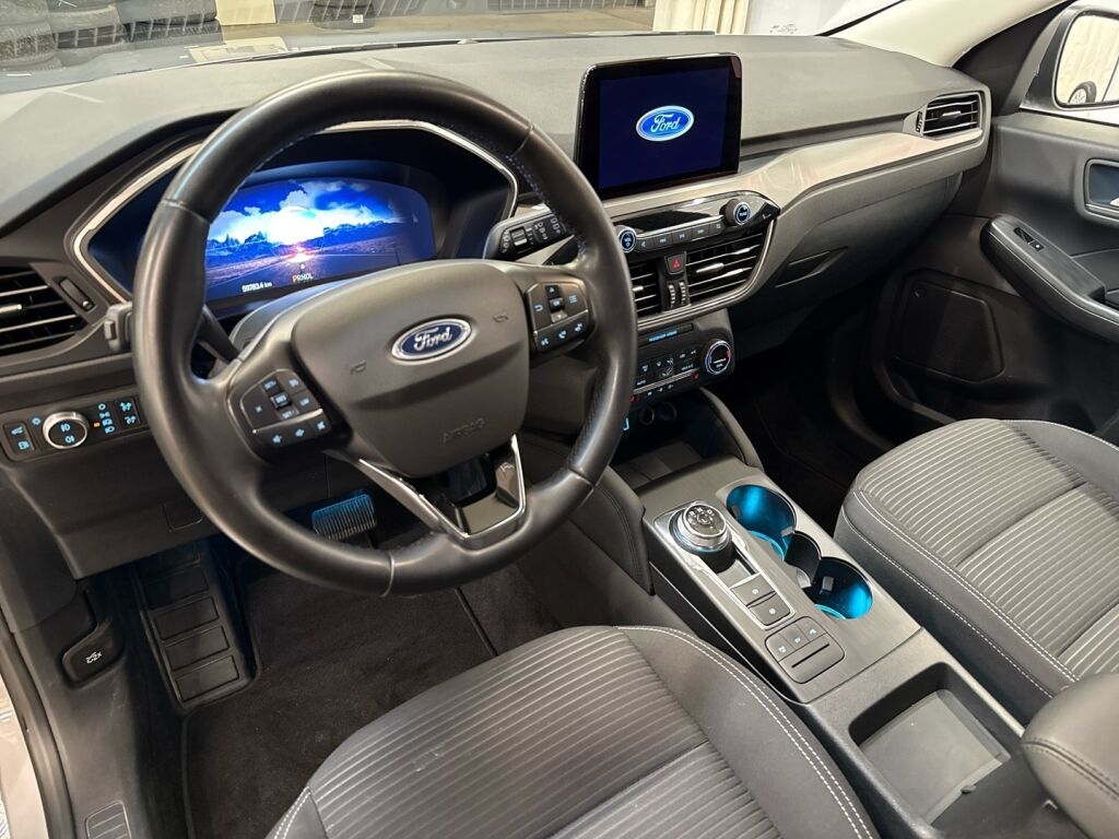Ford Kuga 2022 Harmaa