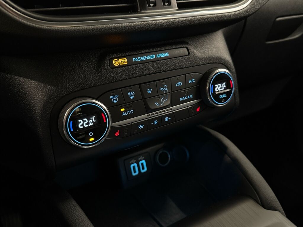Ford Kuga 2022 Harmaa