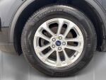 Ford Kuga 2022 Musta