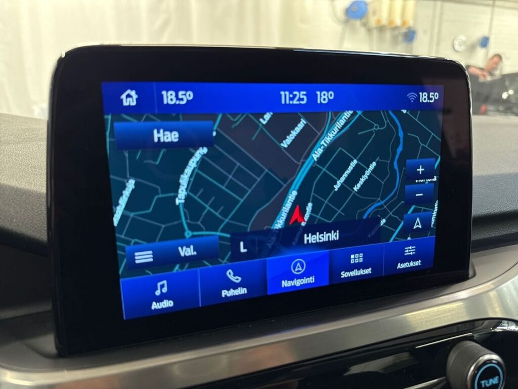 Ford Kuga 2022 Musta