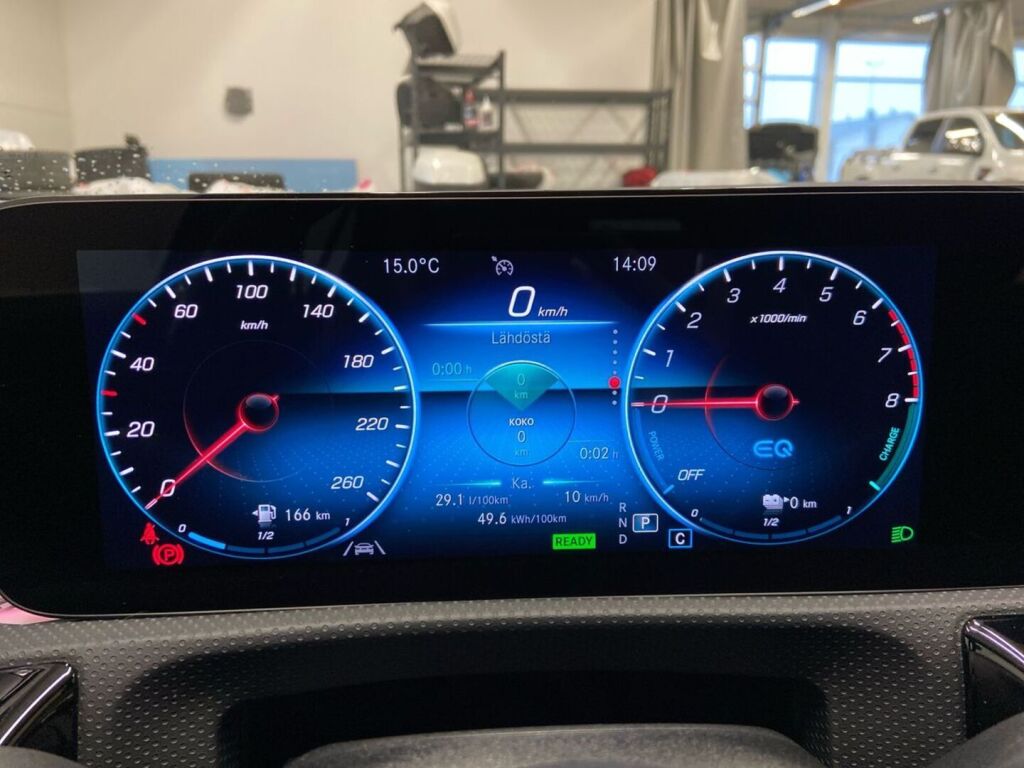 Mercedes-Benz A 2022 Harmaa