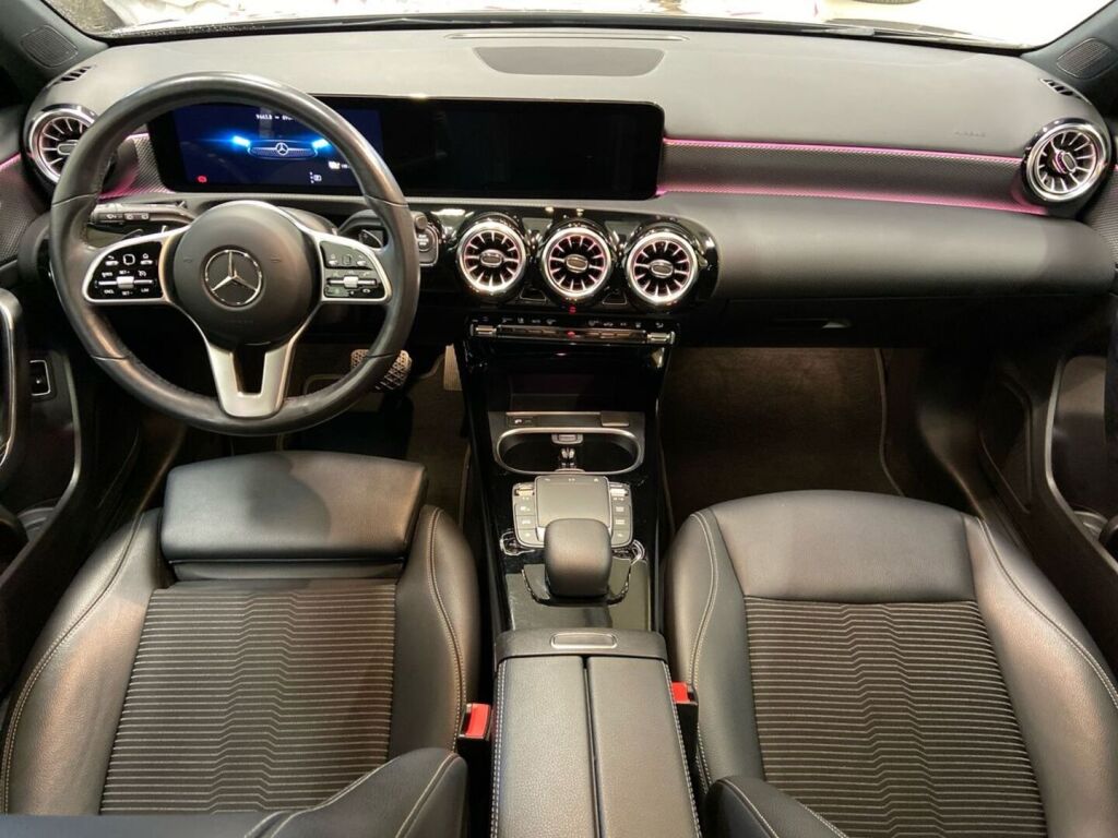 Mercedes-Benz A 2022 Harmaa
