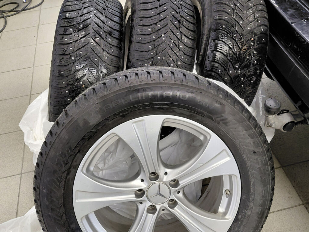 Mercedes-Benz GLC 2022 Musta