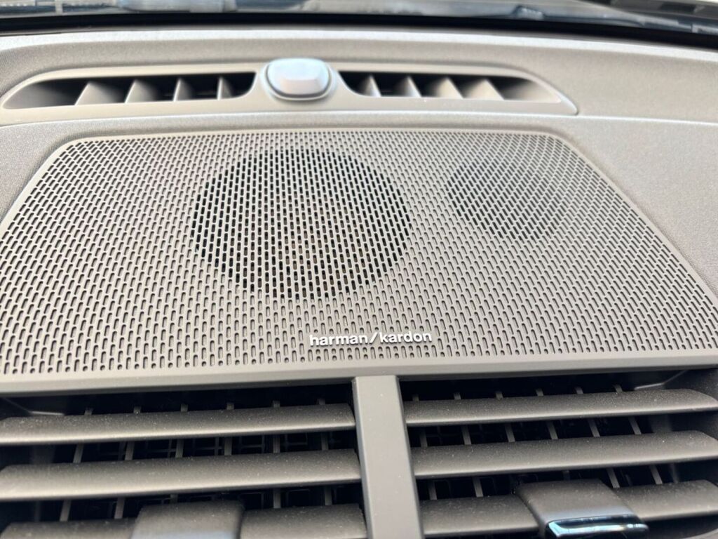 Polestar 2 2022 Musta
