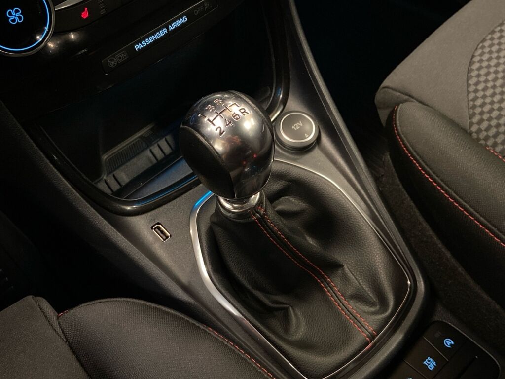 Ford Puma 2022 Valkoinen