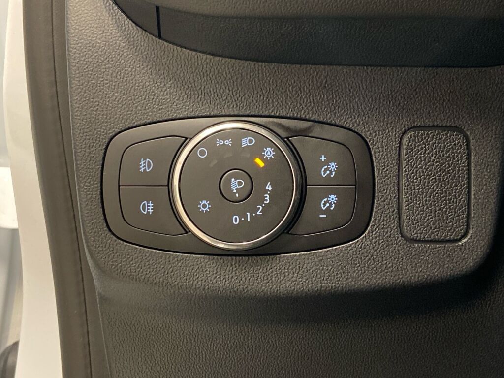 Ford Puma 2022 Valkoinen