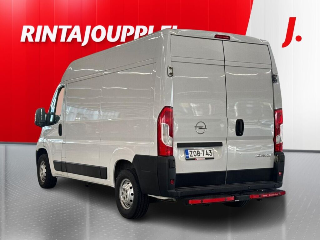 Opel Movano 2022 Musta