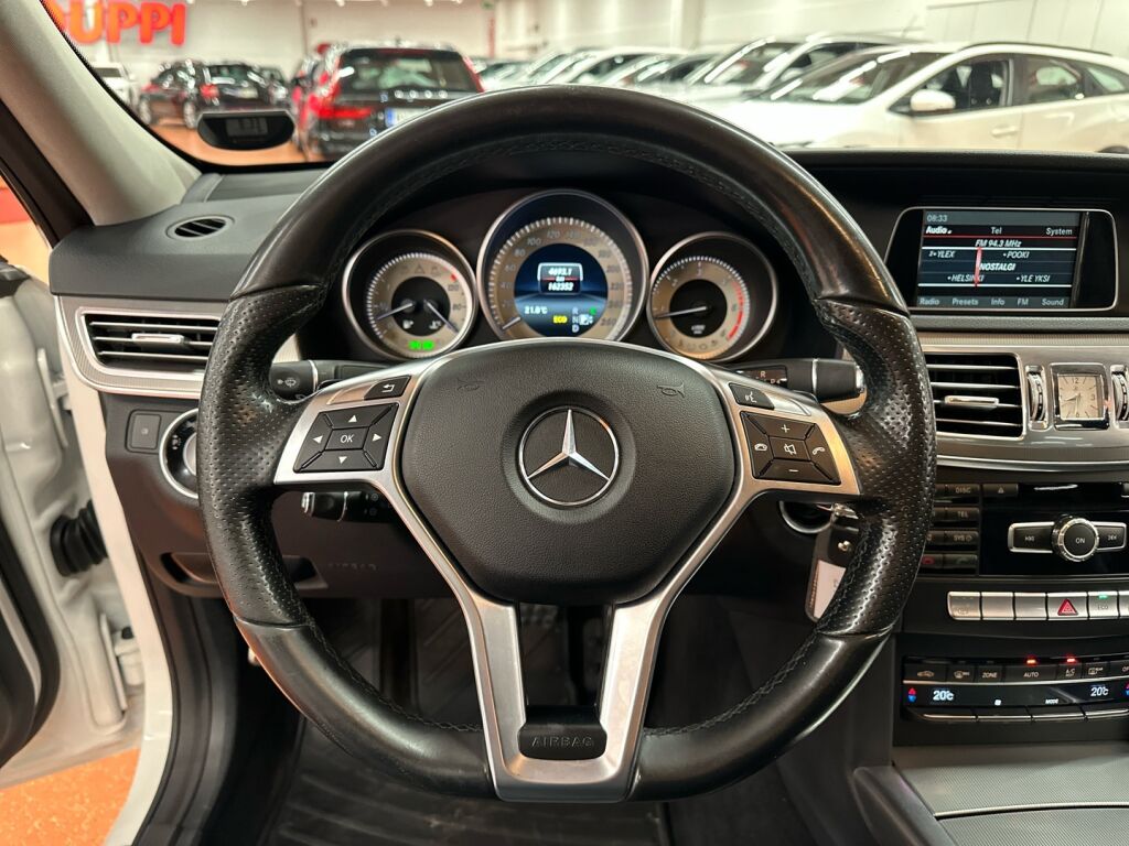 Mercedes-Benz E 2015 Valkoinen
