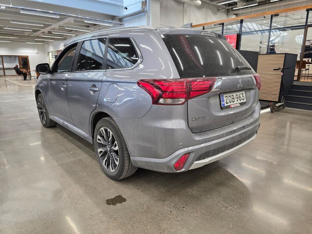 Mitsubishi Outlander PHEV 2017 Harmaa