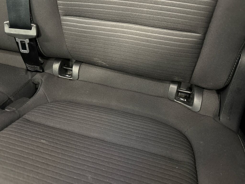 Ford Kuga 2021 Sininen