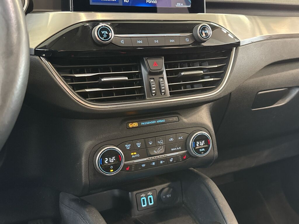 Ford Kuga 2021 Sininen