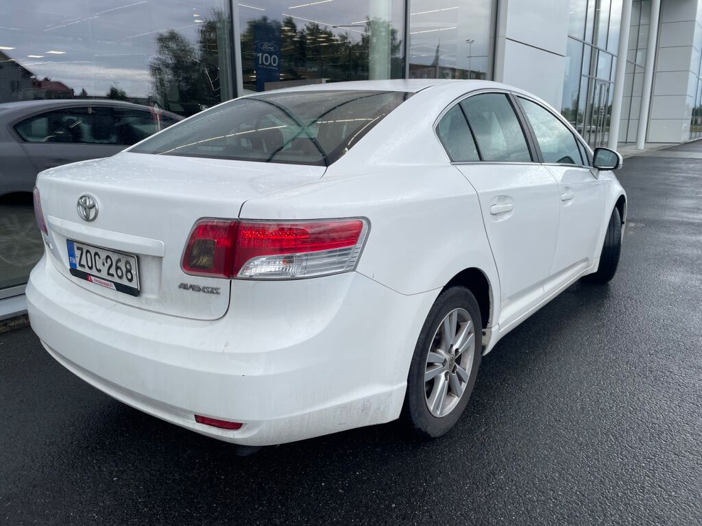 Toyota Avensis 2011 