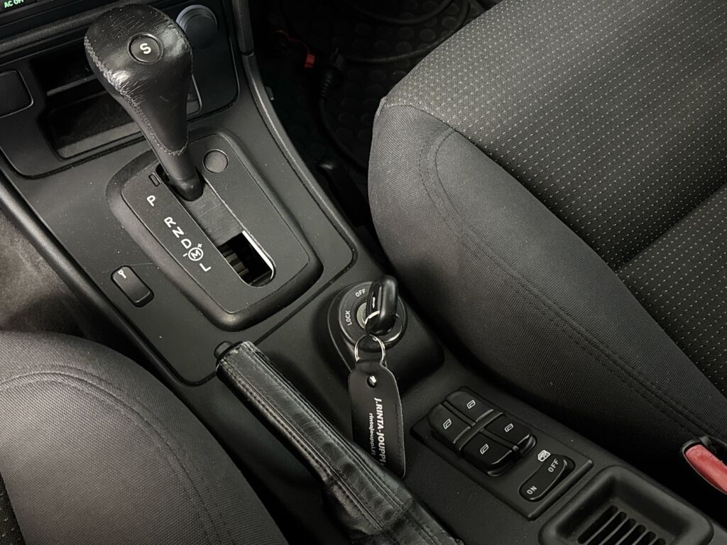 Saab 9-5 2008 Harmaa