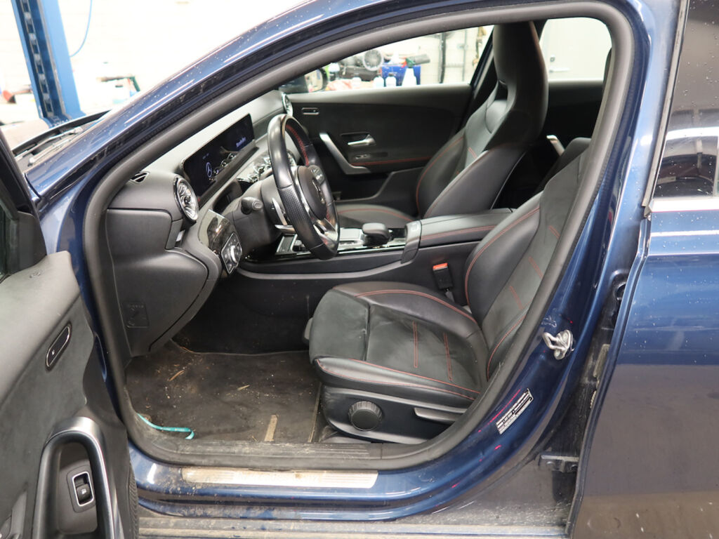 Mercedes-Benz A 2022 Sininen