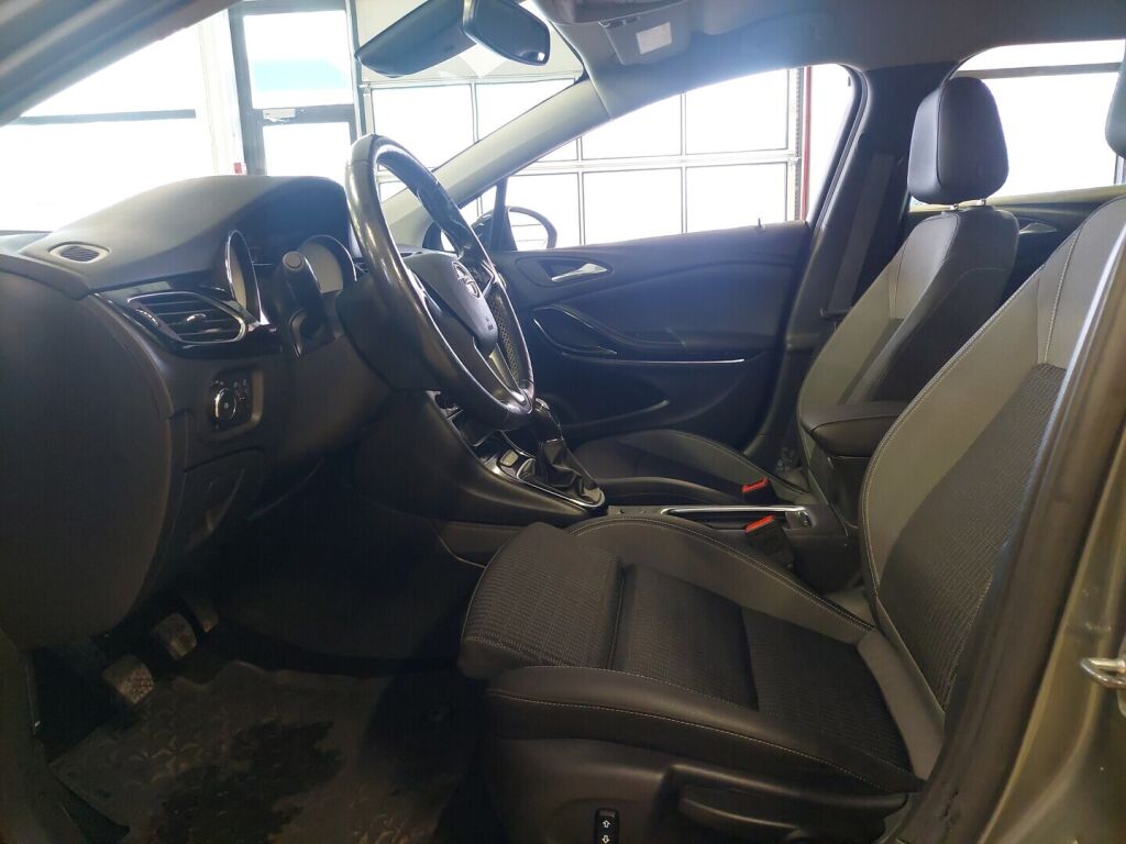 Opel Astra 2022 Harmaa