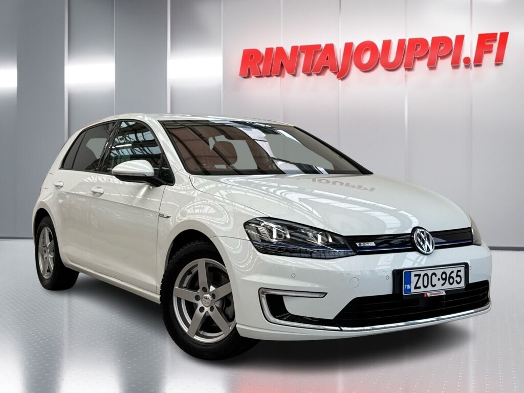 Volkswagen Golf 2017 Valkoinen