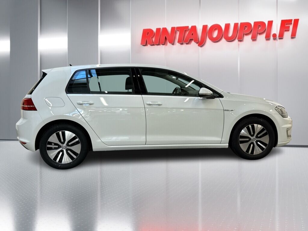 Volkswagen Golf 2016 Valkoinen
