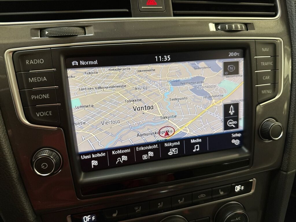 Volkswagen Golf 2016 Valkoinen