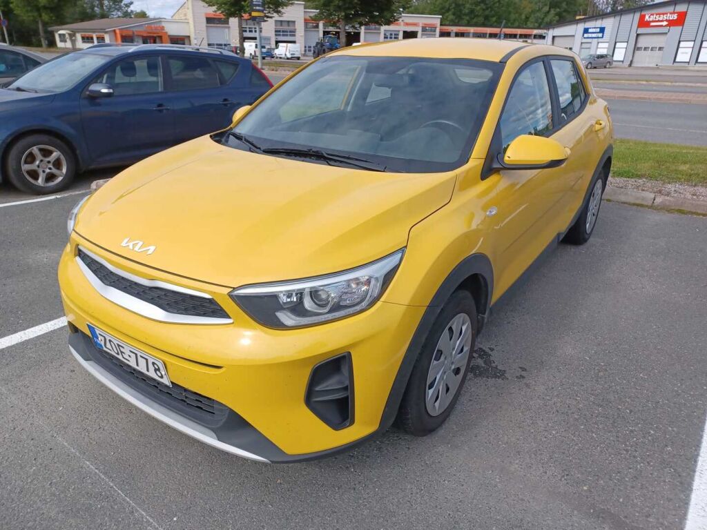 Kia Stonic 2022 Keltainen