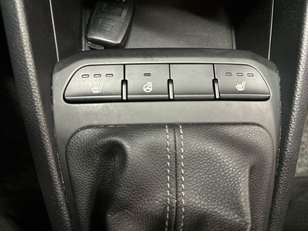 Kia Stonic 2022 Harmaa