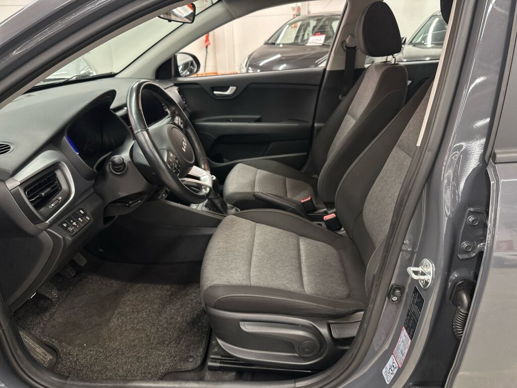 Kia Stonic 2022 Harmaa