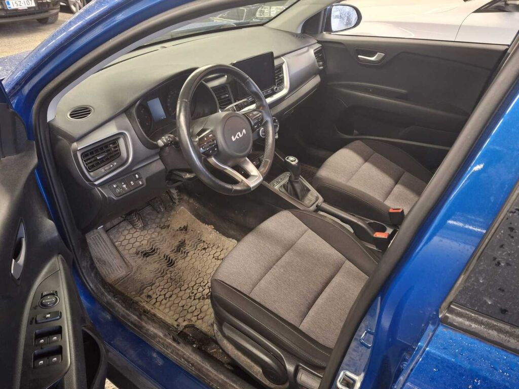 Kia Stonic 2022 Sininen