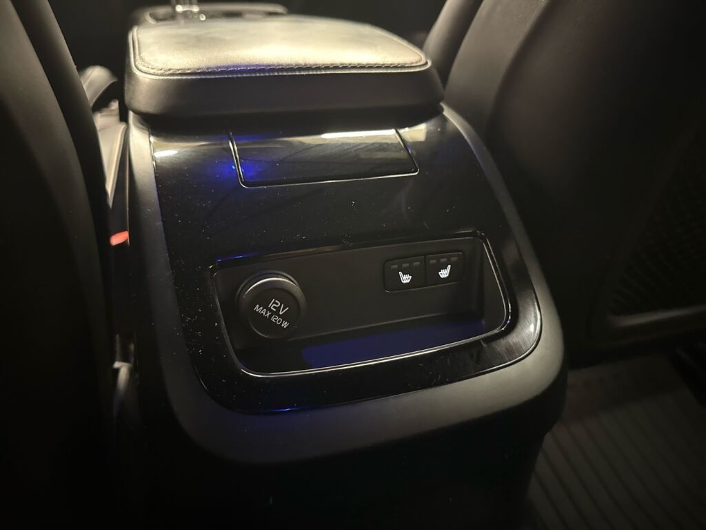 Volvo S90 2020 Musta