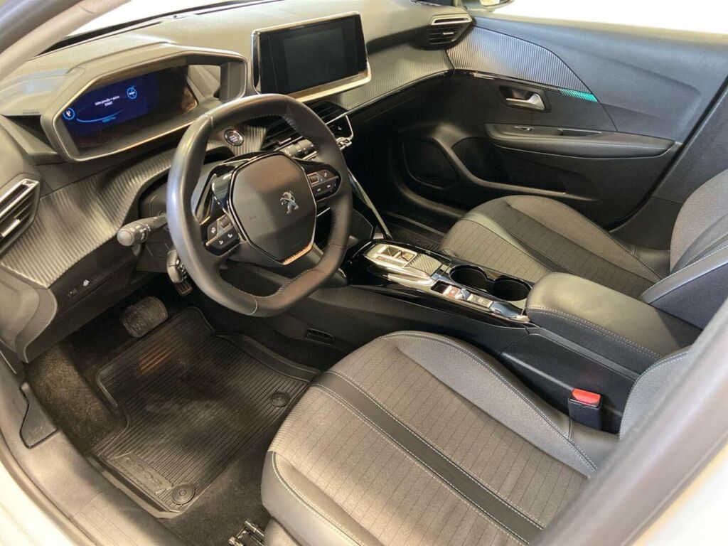 Peugeot e-208 2022 Valkoinen