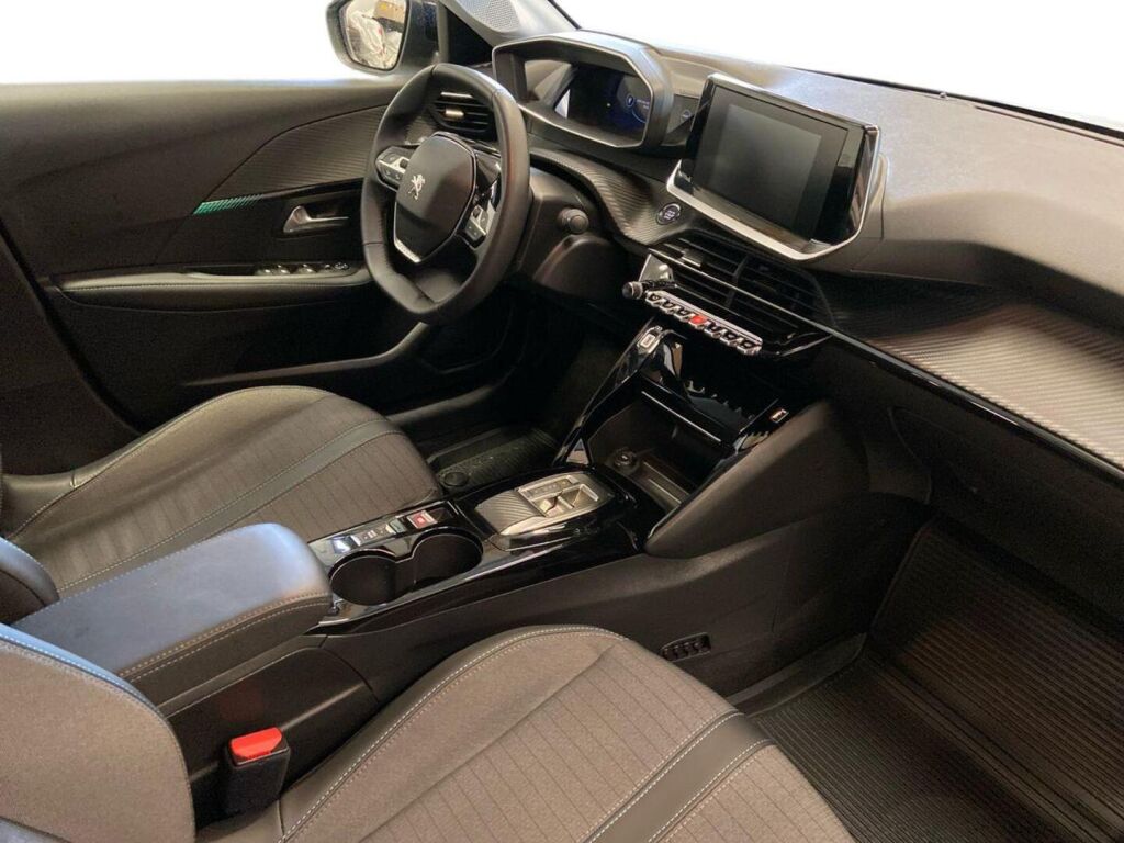 Peugeot e-208 2022 Valkoinen