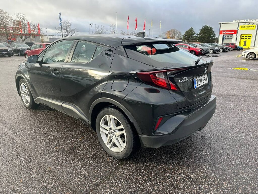 Toyota C-HR 2022 Musta
