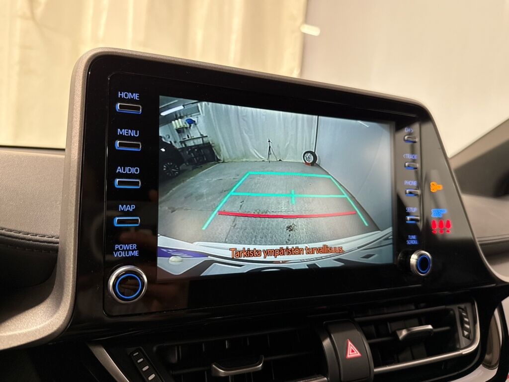 Toyota C-HR 2022 Valkoinen