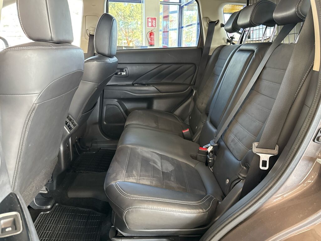 Mitsubishi Outlander PHEV 2019 Harmaa