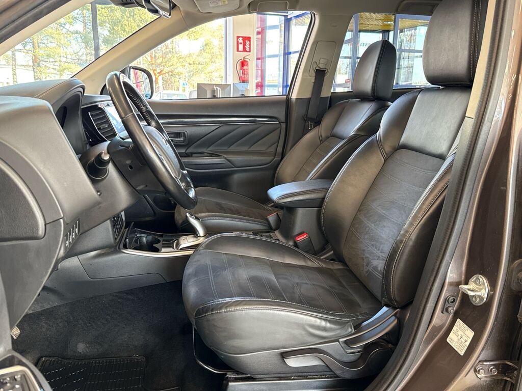 Mitsubishi Outlander PHEV 2019 Harmaa